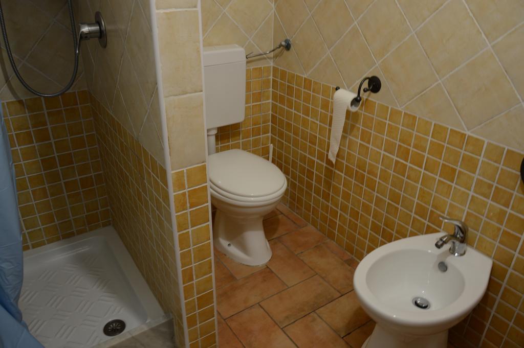 Fiorerosa Santa Maria Navarrese Kamer foto